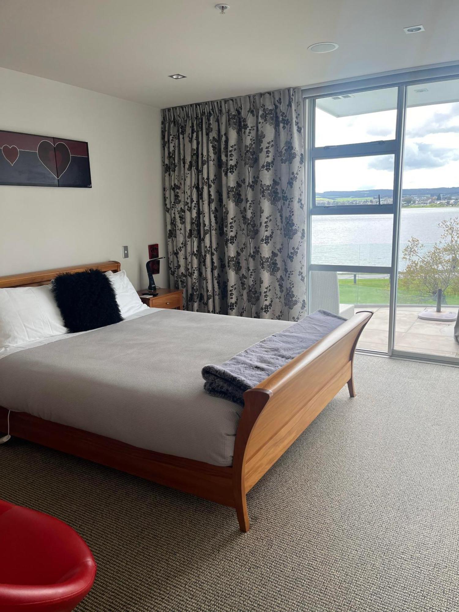 Waimahana Apartments Taupo Exterior photo