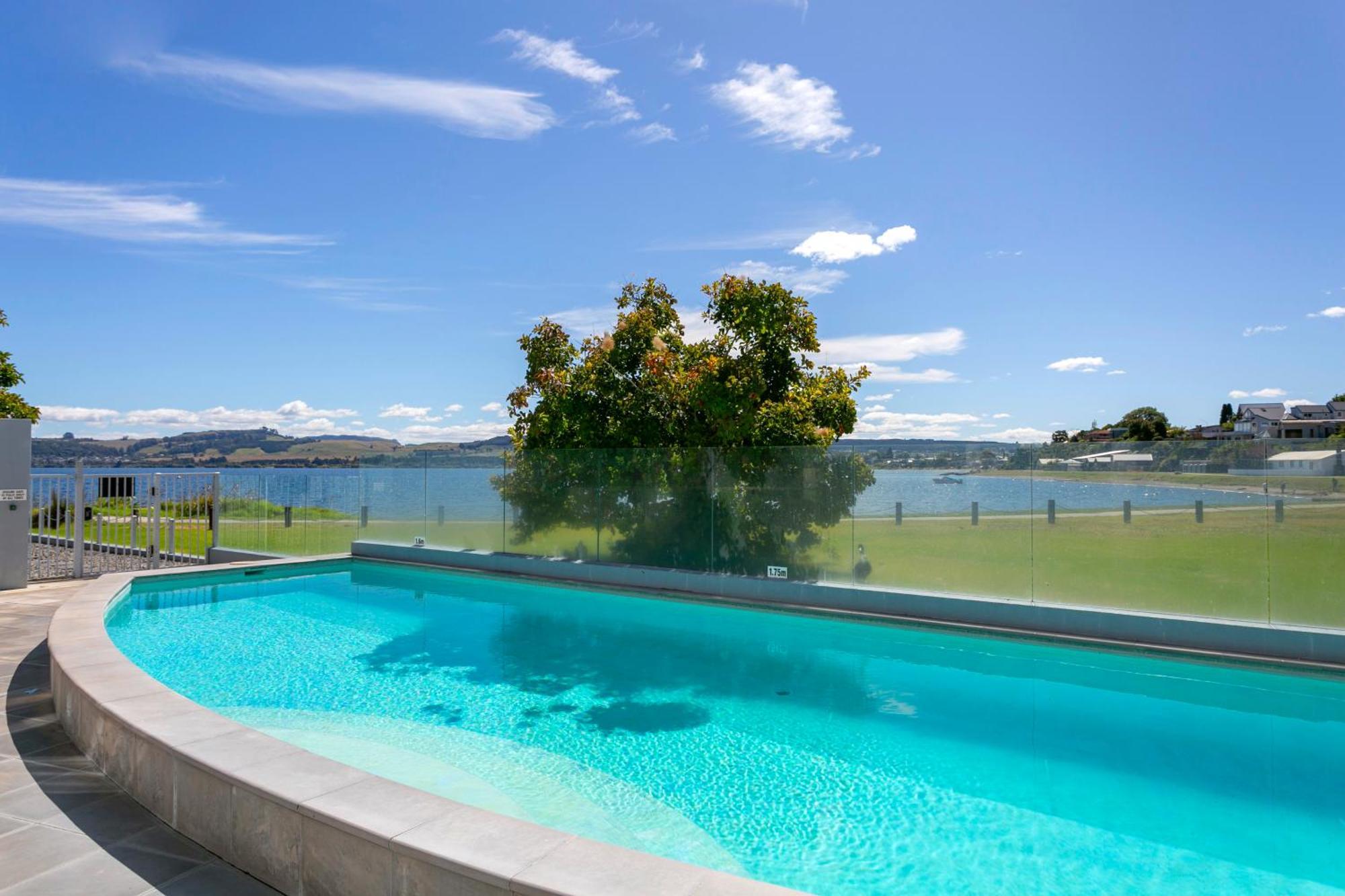 Waimahana Apartments Taupo Exterior photo