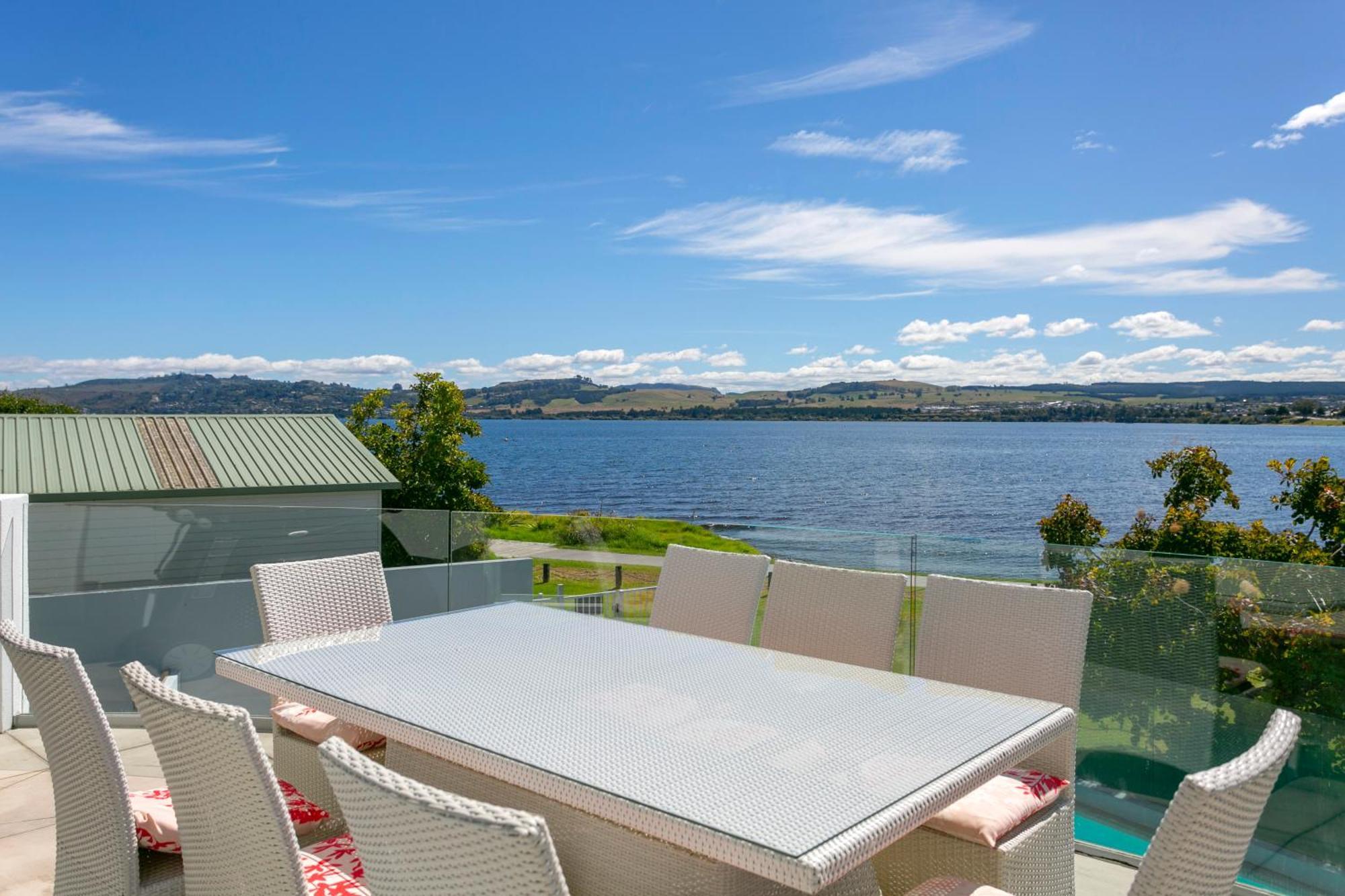 Waimahana Apartments Taupo Exterior photo